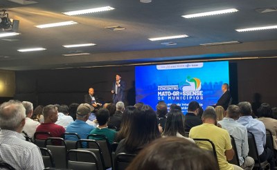 Câmara Municipal participa do II Encontro Mato-grossense de Municípios.