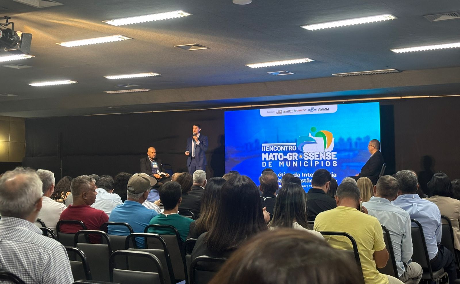 Câmara Municipal participa do II Encontro Mato-grossense de Municípios.