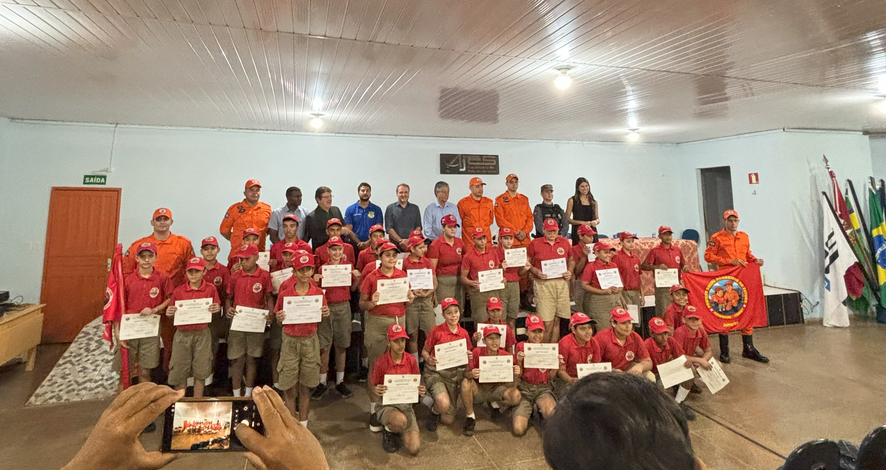 Câmara Municipal de Juína prestigia Aula de Encerramento da 3º Edição do Projeto Social Bombeiros do Futuro.