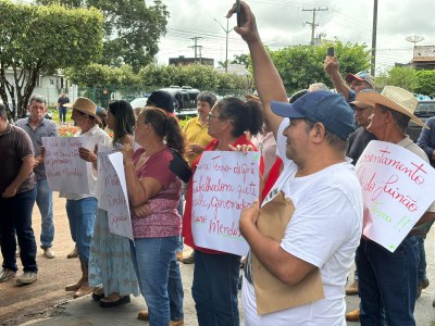 Câmara Municipal participa de Evento de Entregas e Assinaturas junto ao Governo de Mato Grosso.