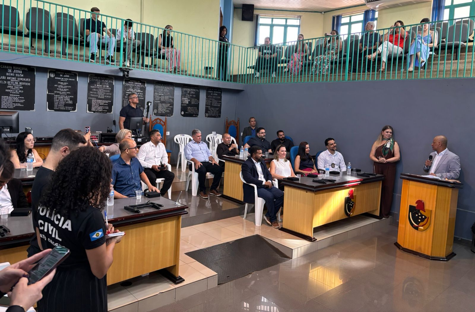 Câmara Municipal sedia cerimônia de Entrega de Medalhas de Mérito Policial da Polícia Civil. 