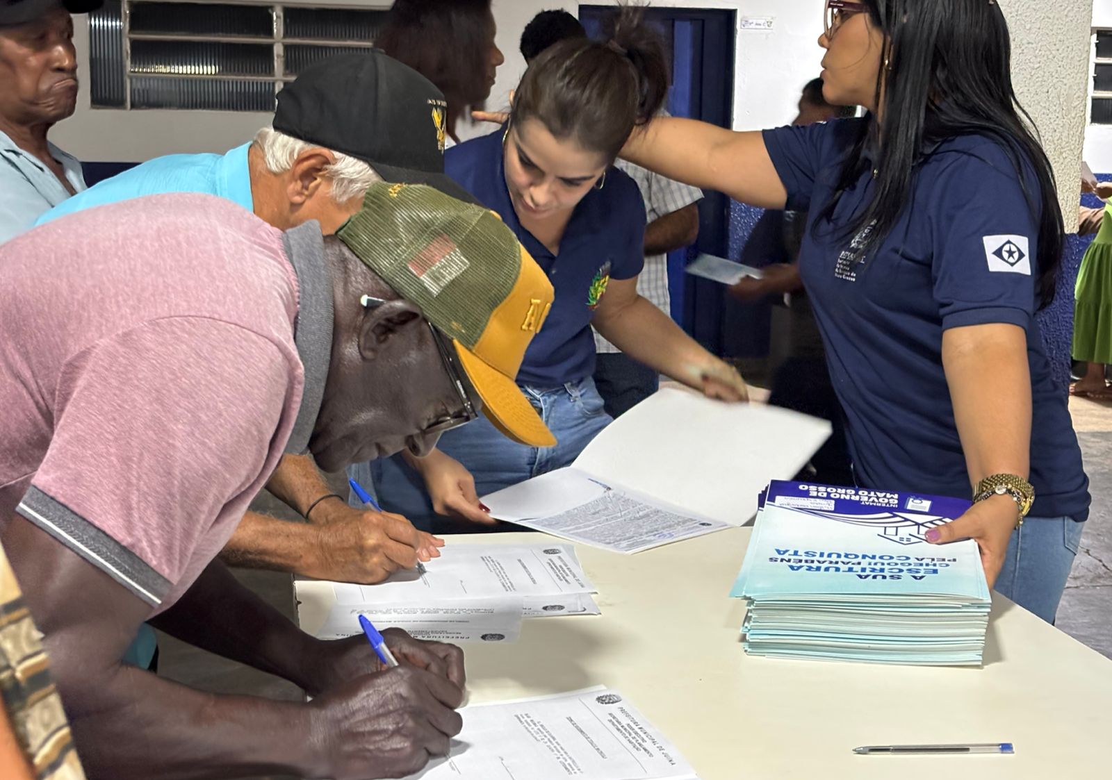 Regularização Fundiária: Câmara Municipal participa da entrega de Títulos Definitivos de Moradia do Setor Esperança do Bairro Módulo 5.
