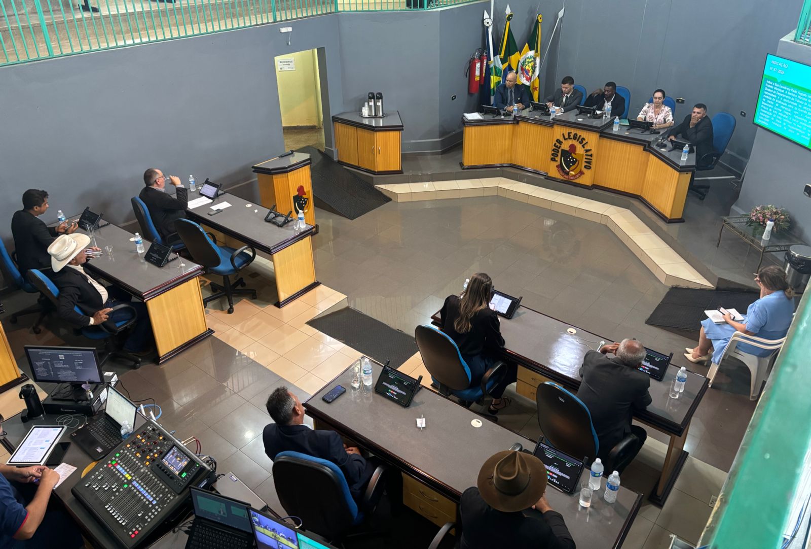 Resumo da 11ª Sessão Plenária Ordinária da Câmara Municipal de Juína.