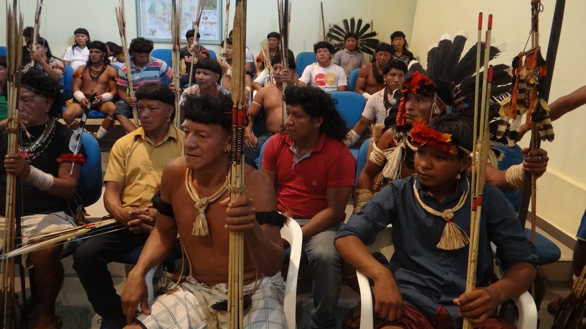 Reunião esquenta entre prefeito e indígenas em Juína (Fonte: JNMT)